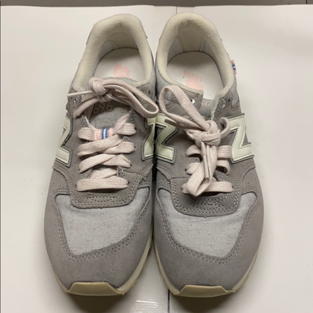 New Balance sneakers size 7.5